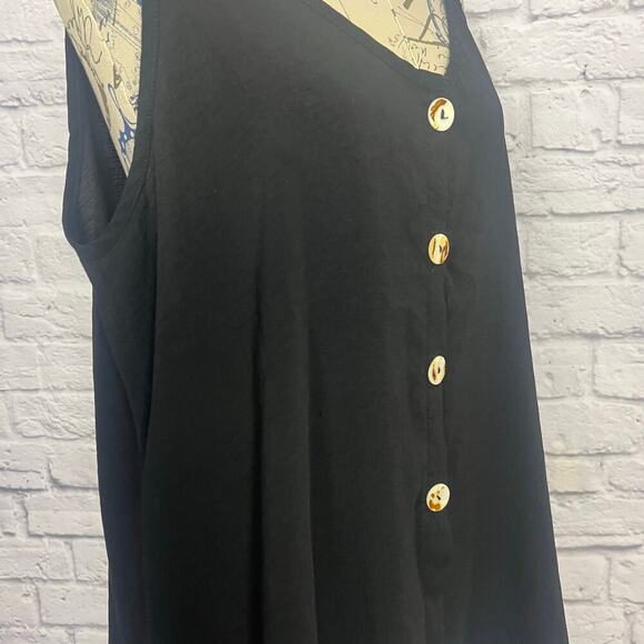 White Birch Black Cami With Buttons - Picture 8 of 8